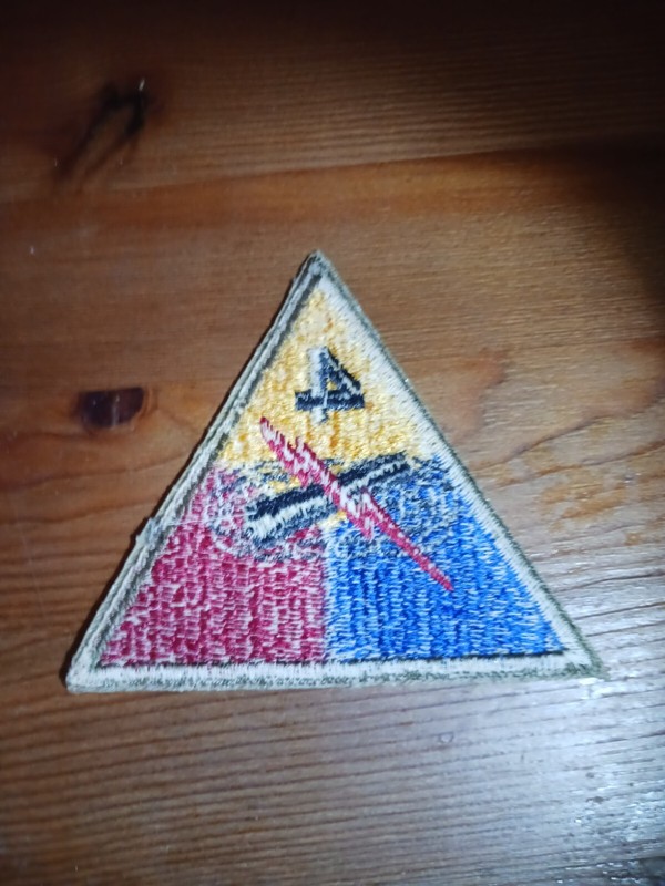 WWII US 4TH ARMORED DIVISION JACKET SLEEVE INSIGNIA PATCH - PATTON'S BEST gallery