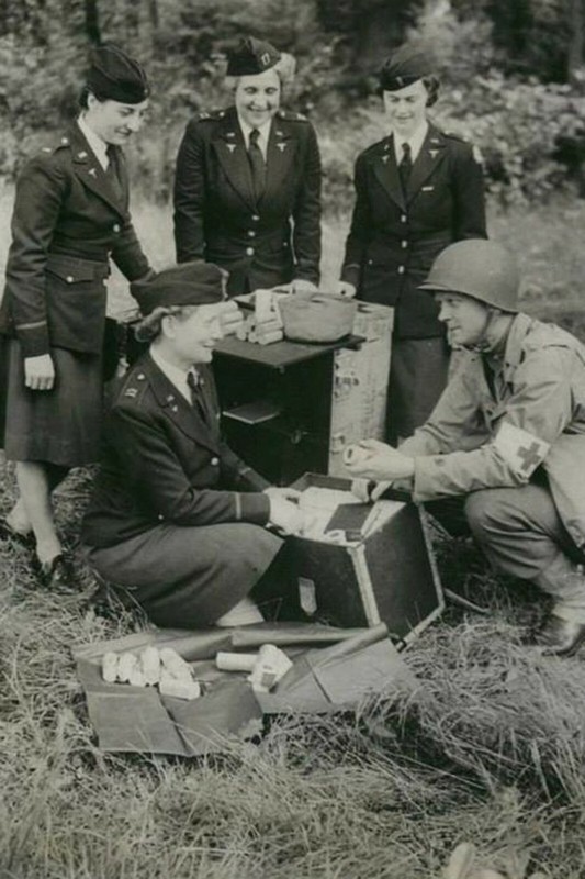 U.S. Army nurses training for front line work WW2 Photo Glossy 4*6 in δ024