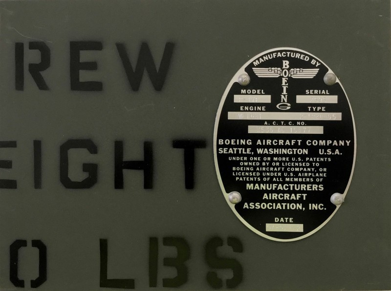 Display- B-17 Flying Fortress Data Plate Mounted on Aircraft Aluminum DPL-0117