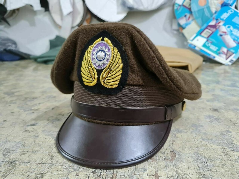 WW2 1940s WWII Flying Tigers CBI AVG Crusher Reproduction Visor Cap Officers Hat gallery