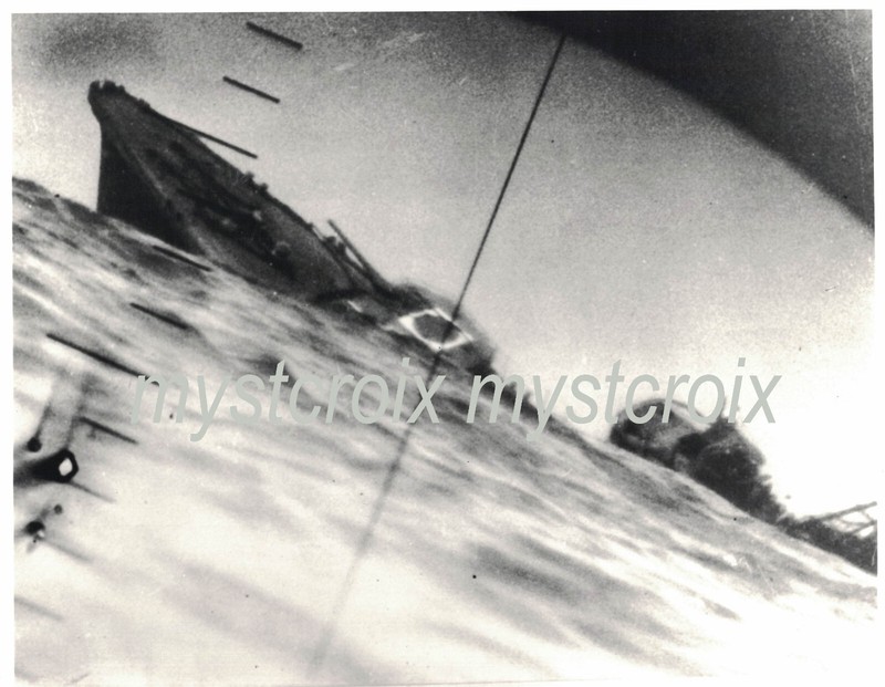 Qty 5 - WWII 8x10" Periscope Japanese Destroyer Sinking w/ Rising Sun Insignia