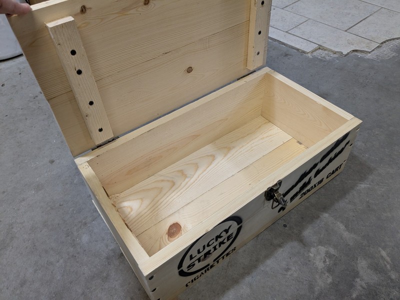 WW2 US Army Lucky Strike Wooden Crate - Replica gallery
