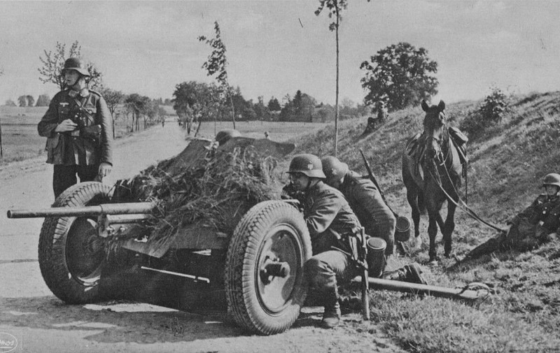 German WWII 3,7cm 37mm Pak 36 Panzergranate 1941 Shell Stencil, Stencil 065 gallery