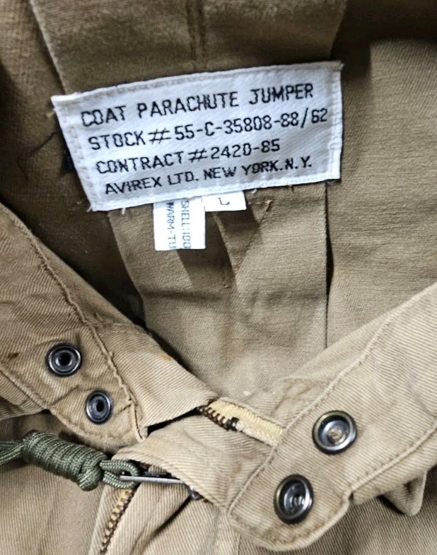Avirex WWII US AIRBORNE PARATROOPER M1942 M42 80s Replica JUMP JACKET-Large gallery