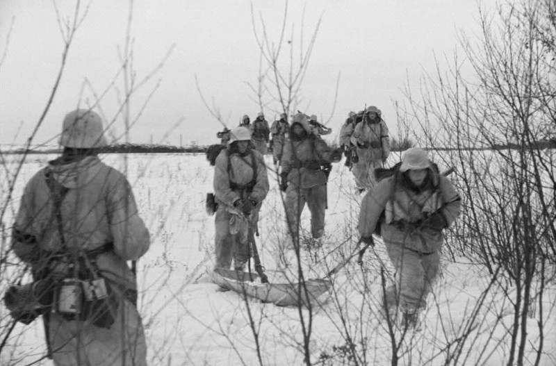 WW2 WWII Photo World War Two German Troops in Action Winter Ukraine Wehrmacht
