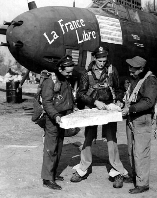 Douglas A-20 Havoc “La France Libre” Nose Art, Crew, 8×10 WWII Photo Print 136a