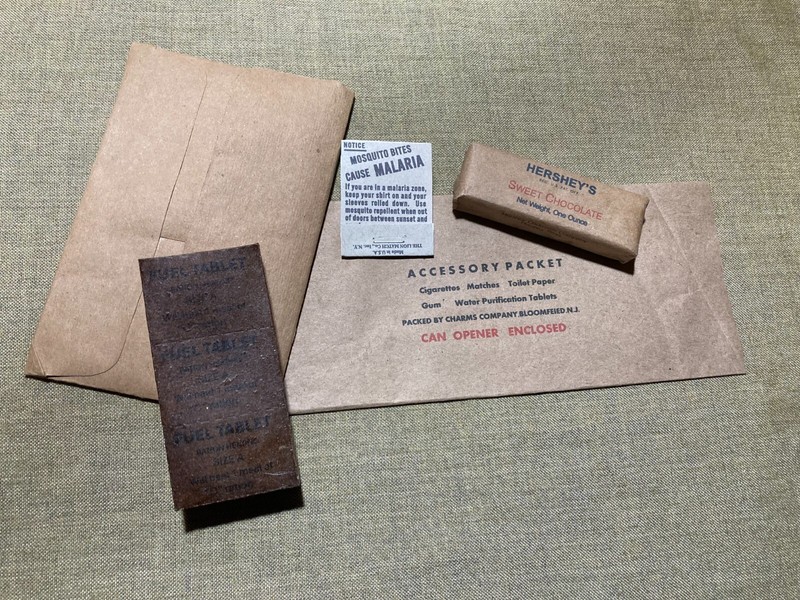 WWII US Army,USMC C-Ration, 10-in 1, 5-in 1 accessory set