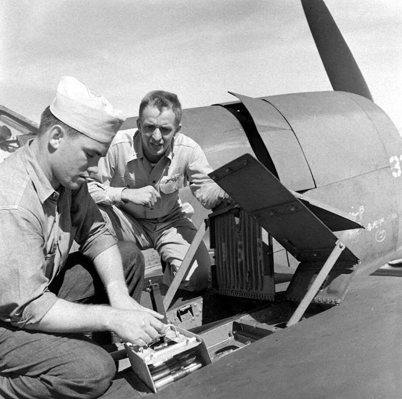 WW2 WWII Photo Aboard US Lexington CV-16 in 1944 World War Two US Navy / US052