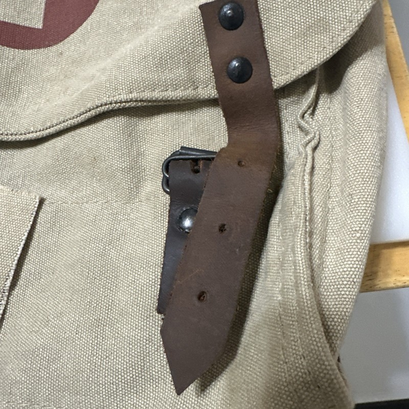 U.S. WW2 First Aid Bag With Shoulder Strap, Khaki With Leather Straps, Replica gallery