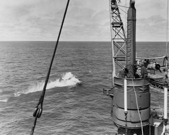 U.S. Navy Pilot ditching during Battle of Midway USS Astoria 8x10 WWII Photo 762