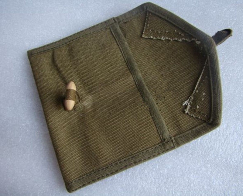 1PCS WWII WW2 US ARMY USMC FIRST AID 1943 CANVAS AMMO POUCH 1ST AID GEAR gallery