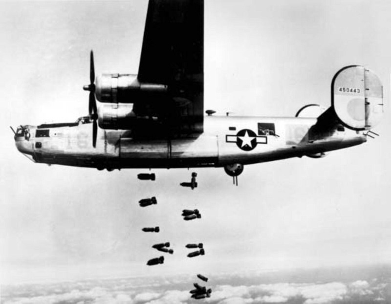 Consolidated B-24 Liberator 3-Piece Grouping, Vintage WWII Aviation GRP-0136 gallery
