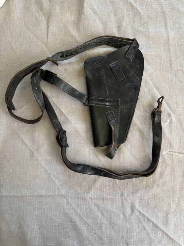 U.S. WWII Colt 45 M-7 Shoulder Holster gallery