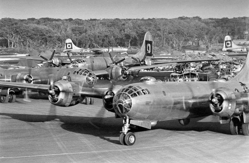 WW2 WWII Photo USAAF B-29 Superfortress Bombers Guam 1945 World War Two / 5377