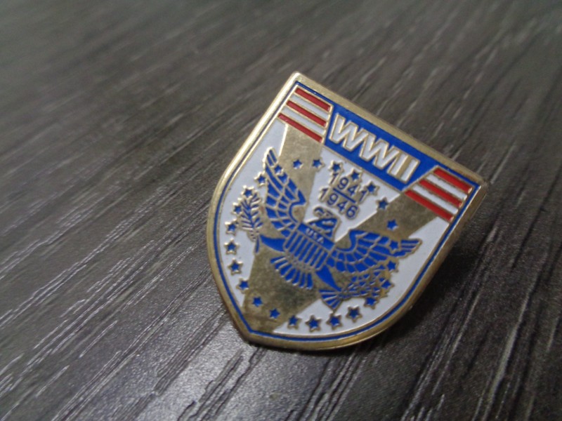 WWII World War II 1941-1946 eagle logo Vintage Badge pin gallery
