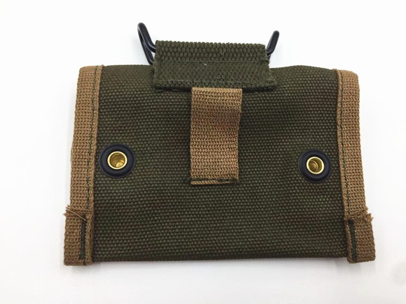 KOREAN WAR US ARMY KHAKI FIRST AID POUCH WITH HOOK Compass Bag Coin Purse Green gallery