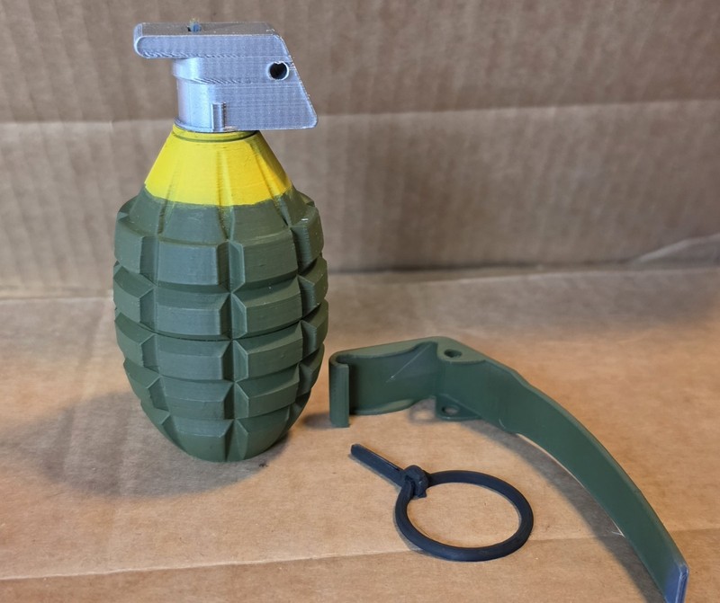 Inert WWII MK2 Pineapple Grenade Replica 1:1 Prop Training cosplay gallery