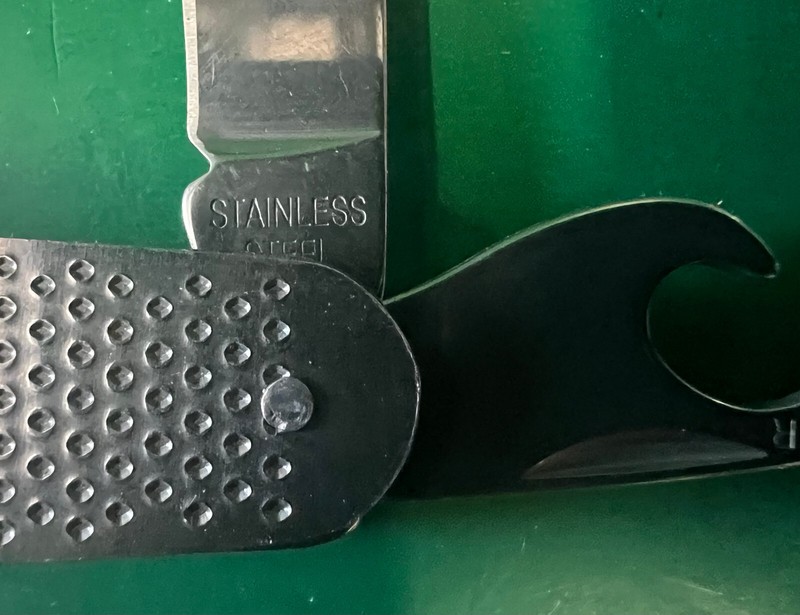 US ARMY STAINLESS STEEL POCKET KNIFE- NEW CONDITION gallery