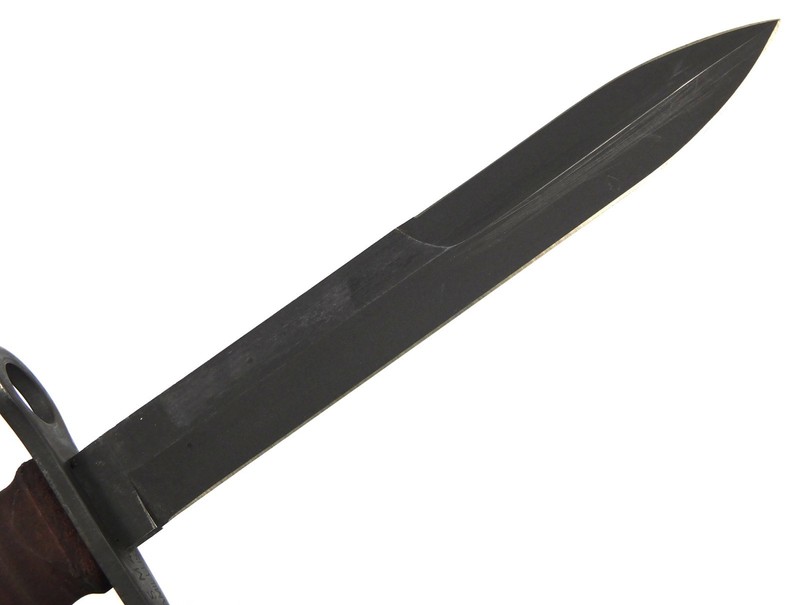 Reproduction US WW2 Camillus Bayonet with Vietnam Scabbard gallery