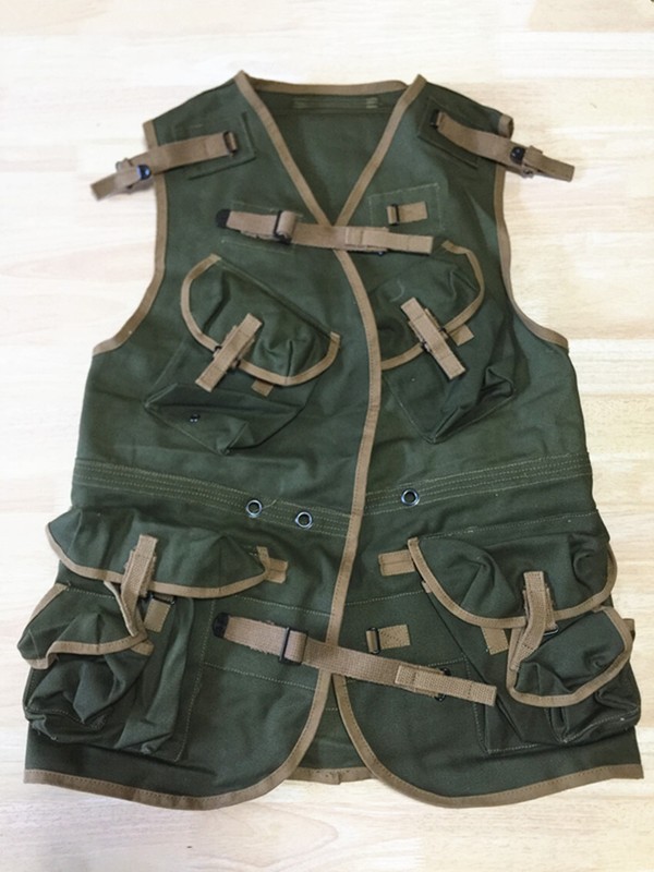 WW2 US ARMY D- DAY ASSUAULT VEST ARMY GREEN REPLICA