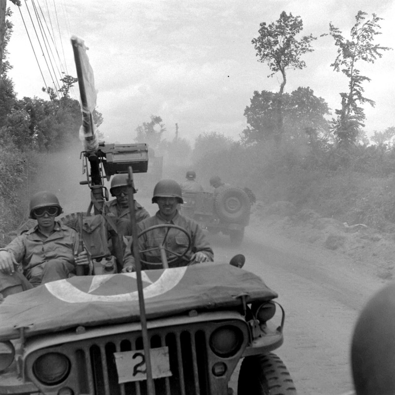 WW2 WWII Photo World War Two / Omaha Beach Area June 1944 D-Day Allied Forces US