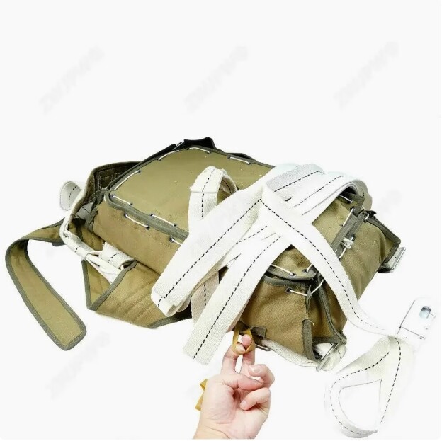 US! WW2 Army Replica Airborne T-5 Parachute D-DAY Paratrooper Parachute Bag Set gallery