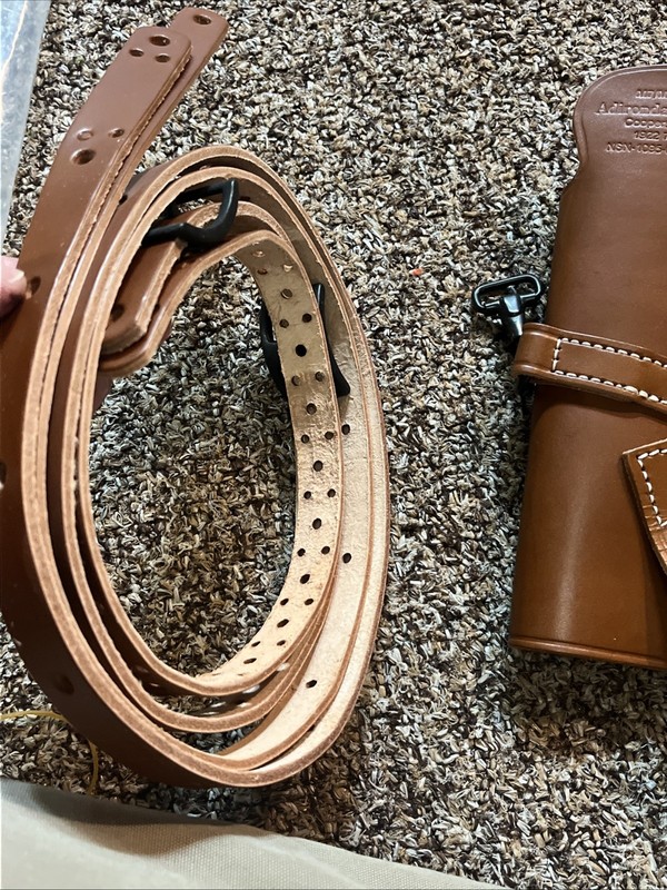 WWII US .45 PISTOL M7 SHOULDER HOLSTER-LIGHT BROWN gallery