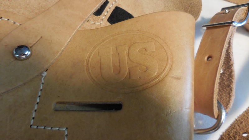US leather shoulder holster marked: US---age ? gallery
