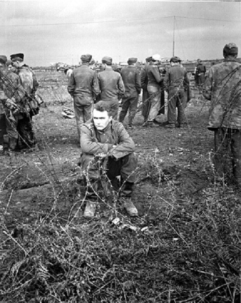 German Prisoner POW prison camp in Italy WWII 8×10 Photo 417a