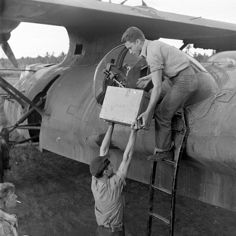 WW2 WWII Photo World War Two / US Navy PBY Catalina Black Cat Guadalcanal 1942