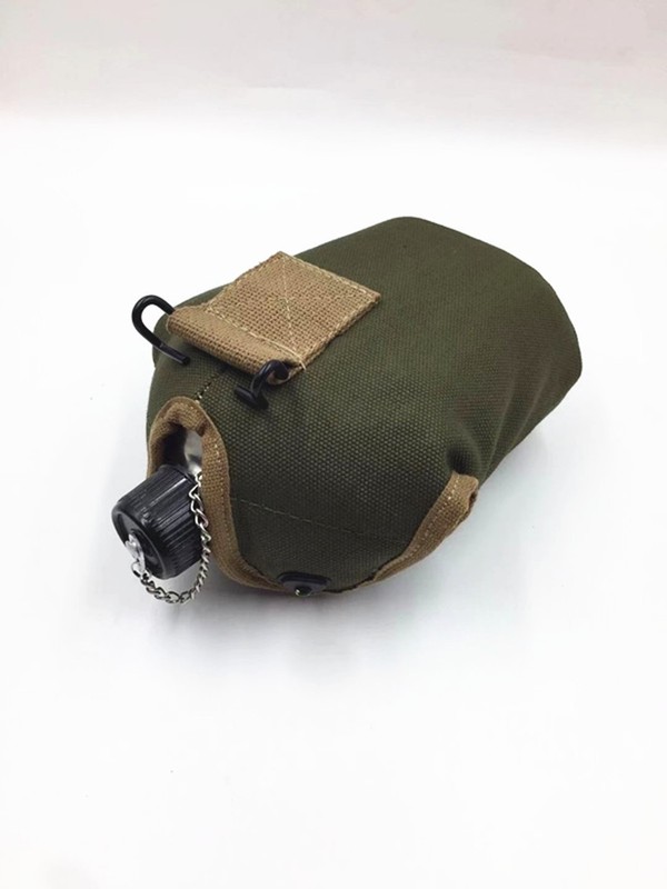 Replica US Army GI M1910 Stainless Steel Canteen And Cover 1 L gallery