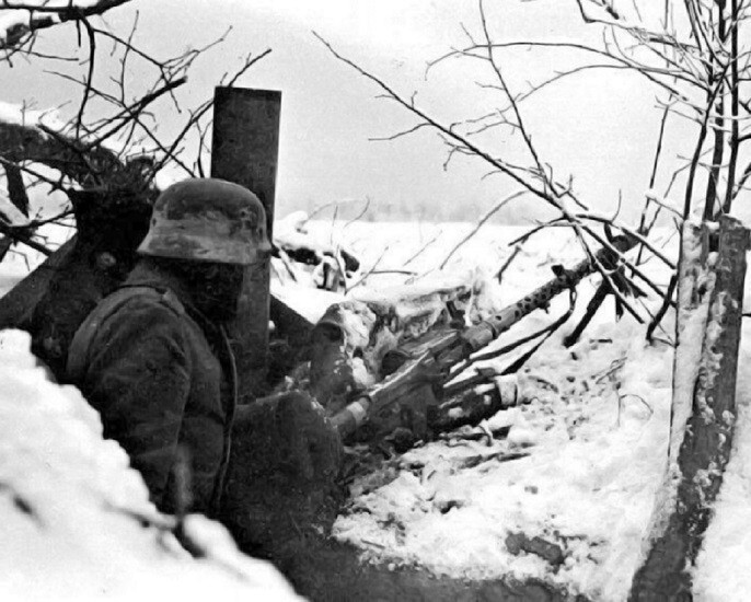 German Soldier in machine gun trench 8×10 WWII WW2 Photo 757a