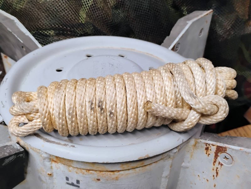 Reproduction? WWII U.S. Paratrooper Let Down Rope 3/8” Diameter Shortened Cutoff