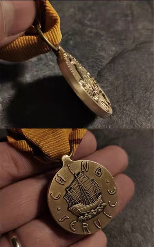 Classic U.S. Army for China Service Medal Retro Metal Badge Replica gallery