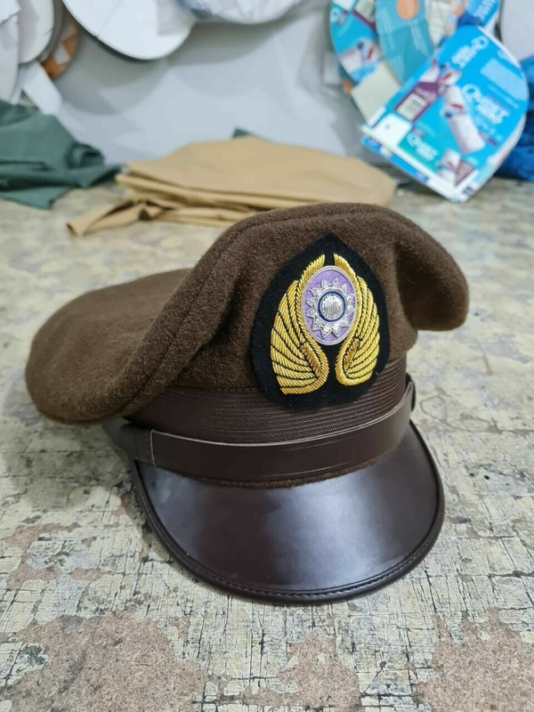 WW2 1940s WWII Flying Tigers CBI AVG Crusher Reproduction Visor Cap Officers Hat gallery