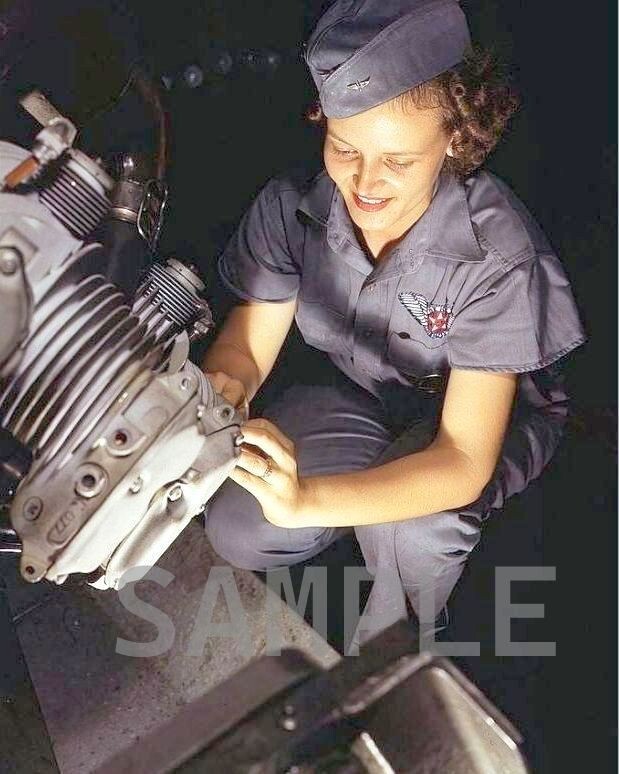 Woman Mechanic Worker Douglas Aircraft Company 8×10 WWII WW2 Photo 935