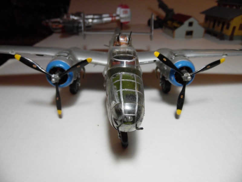 1:48 WW-II B-25 MITCHELL TACTICAL BOMBER AIR CRAFT/PRO BUILT gallery