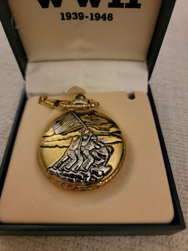 BRAND NEW WWII “RAISING THE FLAG ON IWO JIMA” COMMEMORATIVE POCKET WATCH
