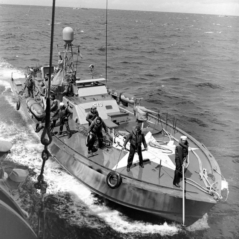 WW2 WWII Photo World War Two / US Navy PT Boat PT-513 Off Normandy June 1944