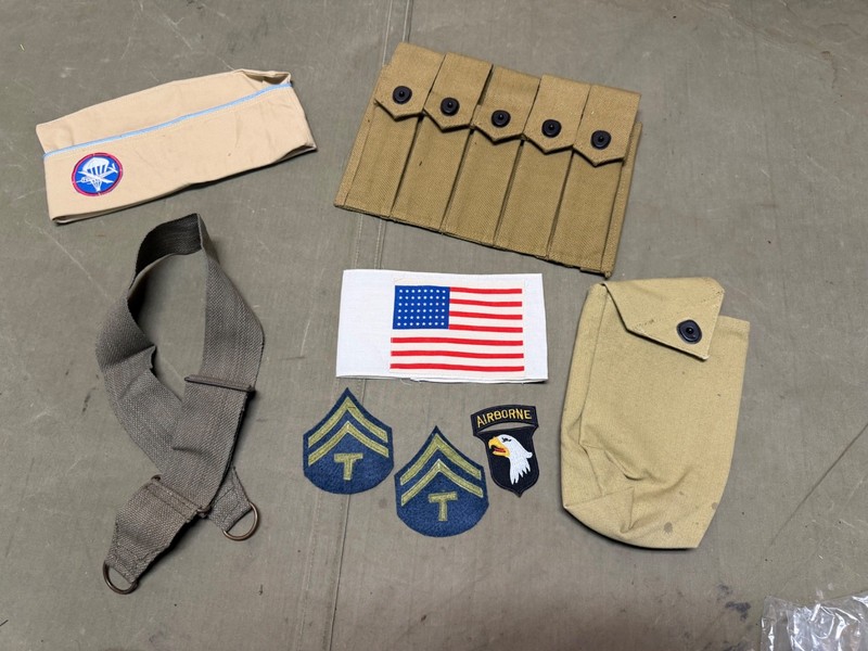 WWII US 101ST AIRBORNE PARATROOPER THOMPSON AMMO, POUCH, INSIGNIA LOT