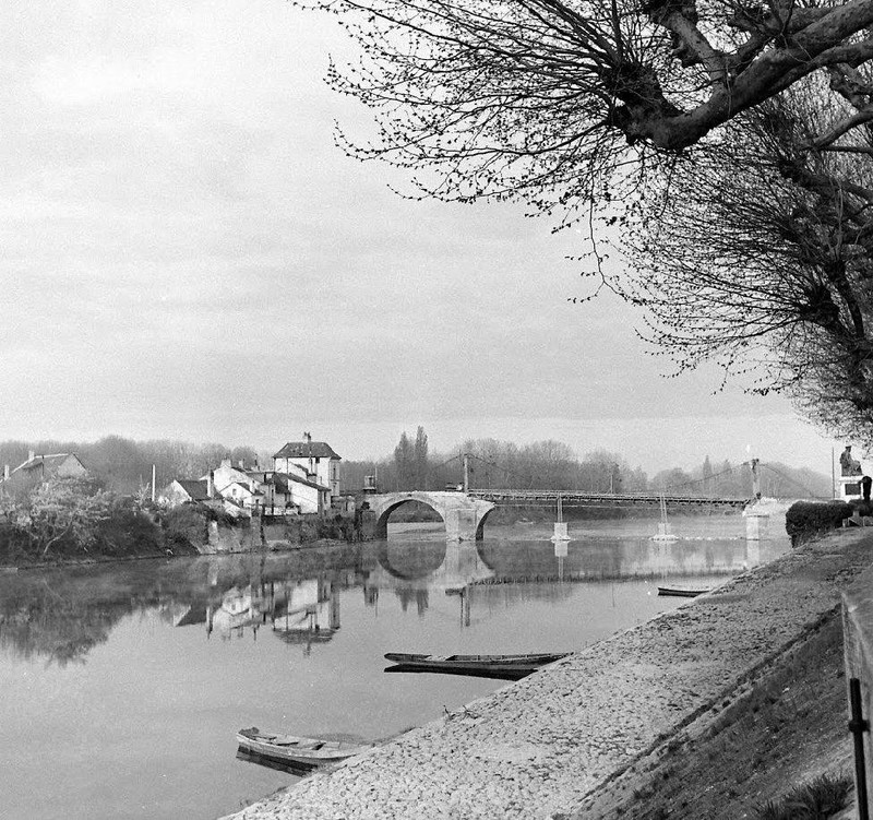 WWII Photo French Village Normandy D-Day Bridge WW2 B&W World War Two / 8013