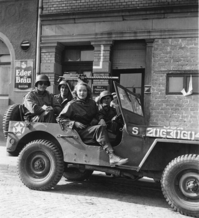WW2 WWII Photo Marlene Dietrich in US Army Jeep Germany World War Two / 3167
