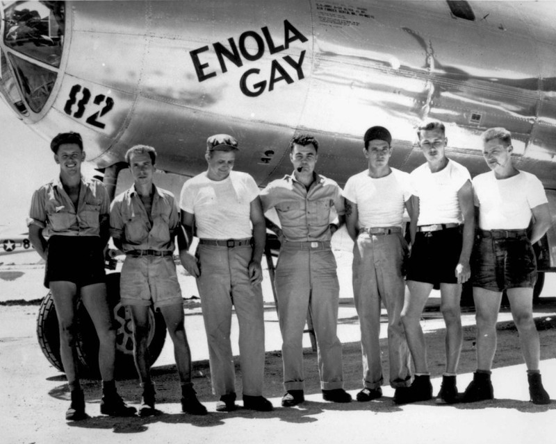 Enola Gay World War 2 WWII B-29 Atomic Bomb 11 x 14 Photo Picture Poster