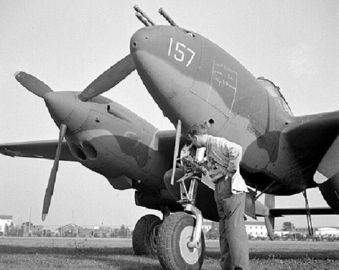 Factory Inspector with a new Lockheed P-38 Lightning 8×10 WWII Photo 299a