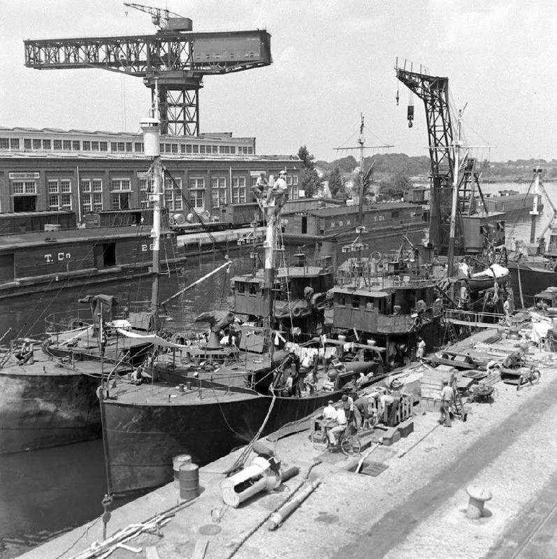 WW2 Photo WWII US Navy Base Norfolk Virginia Docks 1941 World War Two /7126