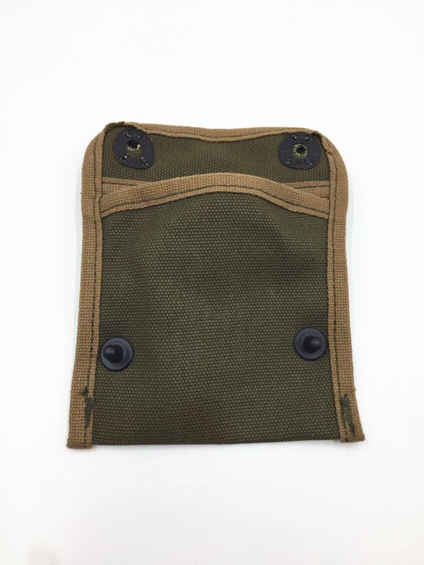 WW2 KOREAN WAR US ARMY GREEN FIRST AID POUCH WITH HOOK COMPASS BAG gallery