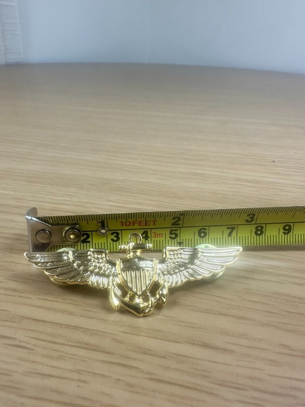 WW2 US NAVAL AVIATORS METAL WINGS PIN gallery